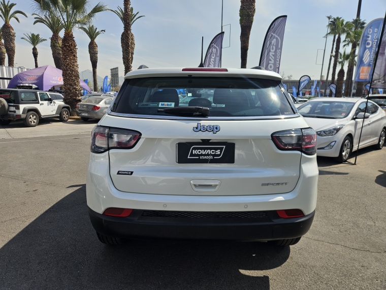 Jeep Compass — foto 5 de 20