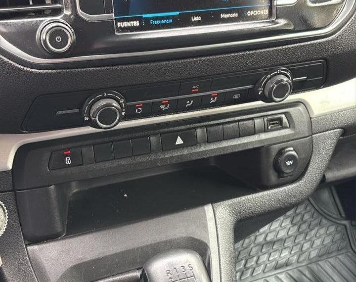Peugeot Traveller L3 Hdi — foto 12 de 12