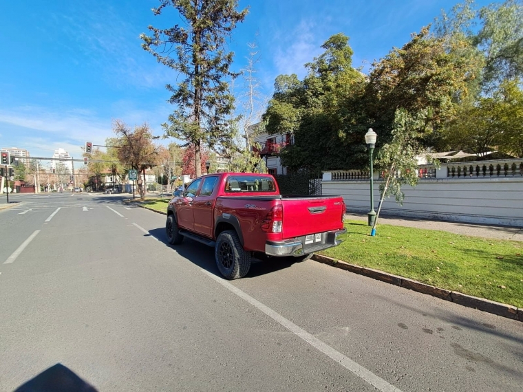 TOYOTA HILUX DX 4X4 2.4 - imagen 10