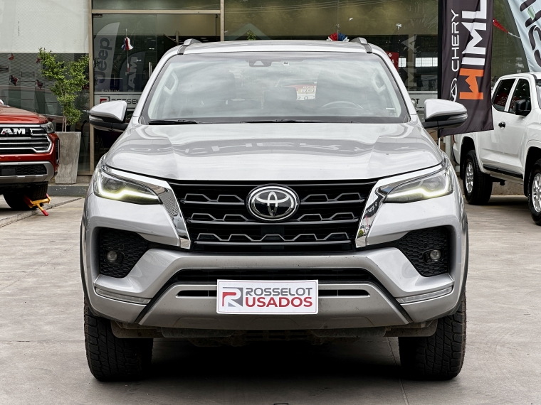 Toyota Fortuner Fortuner 4x4 5p 2.8 Aut 2022 Usado en Rosselot Usados