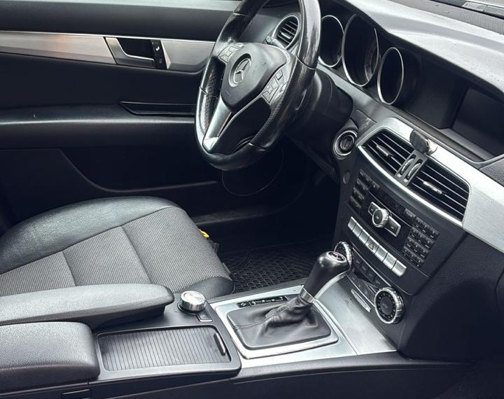 MERCEDES BENZ C 180 CGI BLUE EFFICIENCY - imagen 12