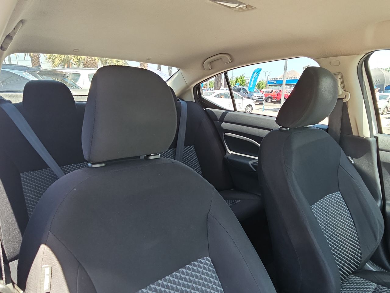 Nissan Versa Versa  Mt 1.6 2023 Usado en Usados de Primera - Sergio Escobar