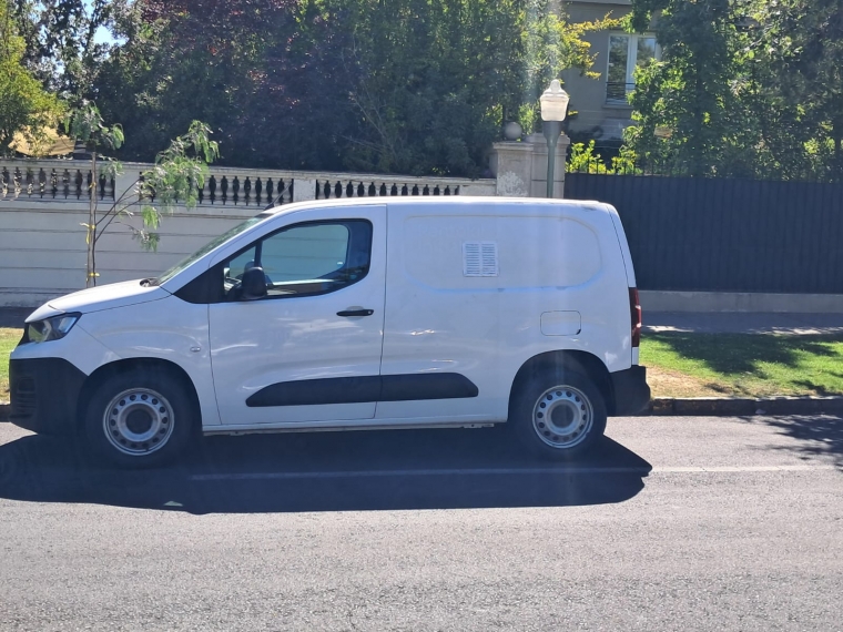 Peugeot Partner Hdi 92hp 1.6 2022  Usado en GT Autos