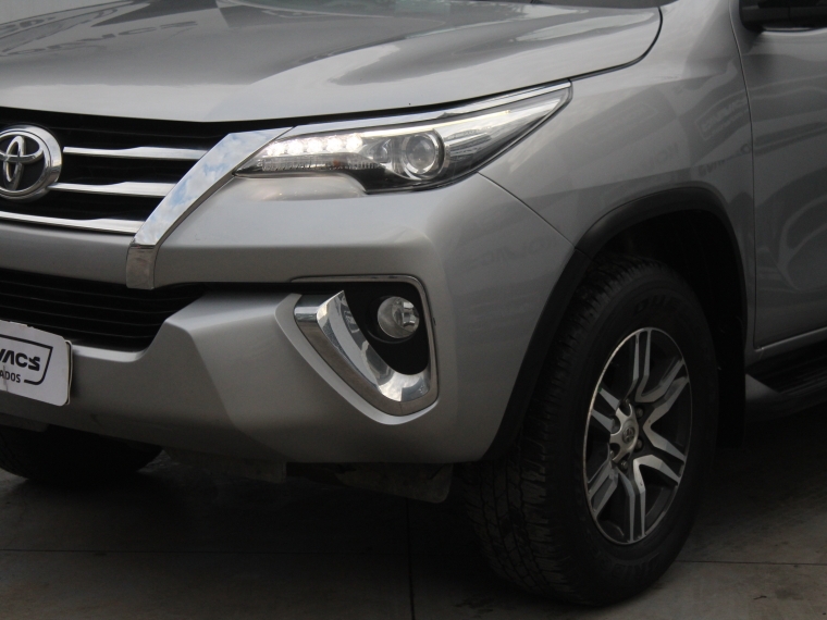 Toyota Fortuner Srv 4x4  2.7  Aut 2018 Usado  Usado en Kovacs Usados