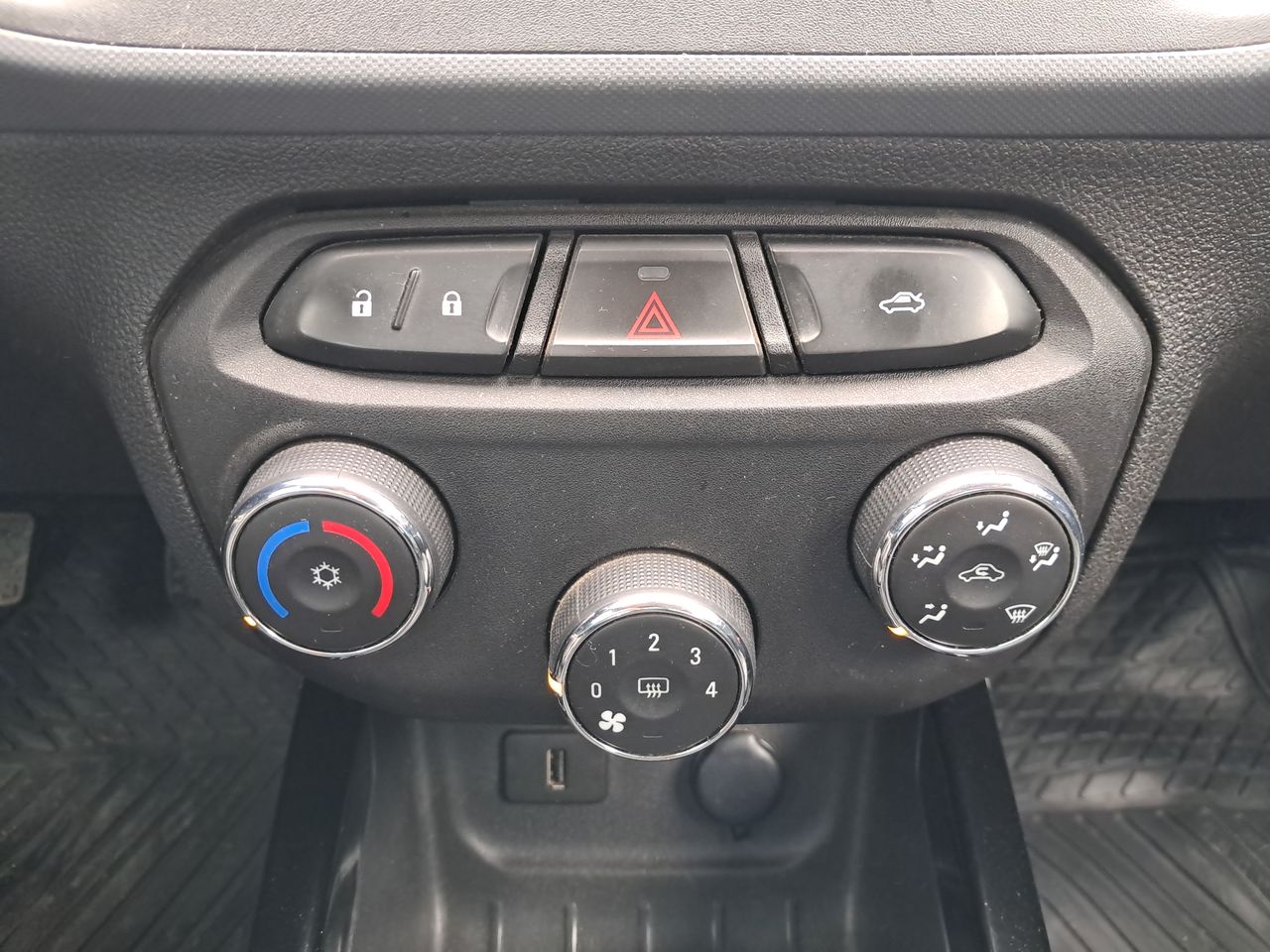 Chevrolet Onix Onix Ltz 1.4 2019 Usado en Usados de Primera - Sergio Escobar