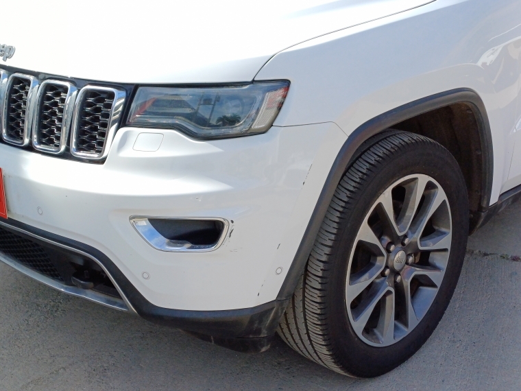 Jeep New grand cherokee Grand Cherokee Ltd 4x4 3.6 Aut 2019 Usado en Rosselot Usados