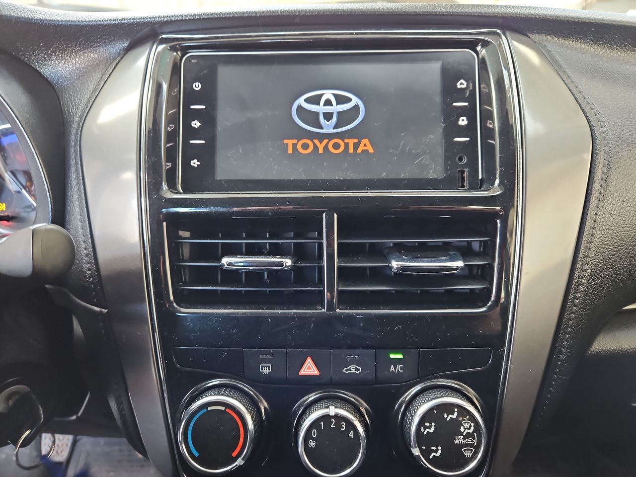 Toyota Yaris Yaris Sedan Gli 1.5 2021 Usado en Usados de Primera - Sergio Escobar