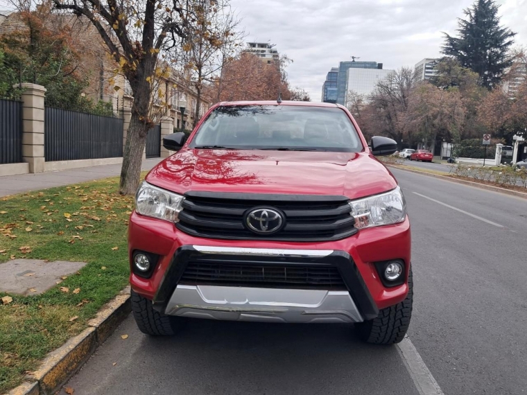 TOYOTA HILUX DX 4X4 2.4 - imagen 3