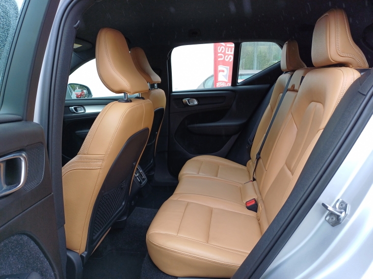 Volvo Xc40 Xc40 T5 Momentum 2.0 At 2018 Usado en Rosselot Usados