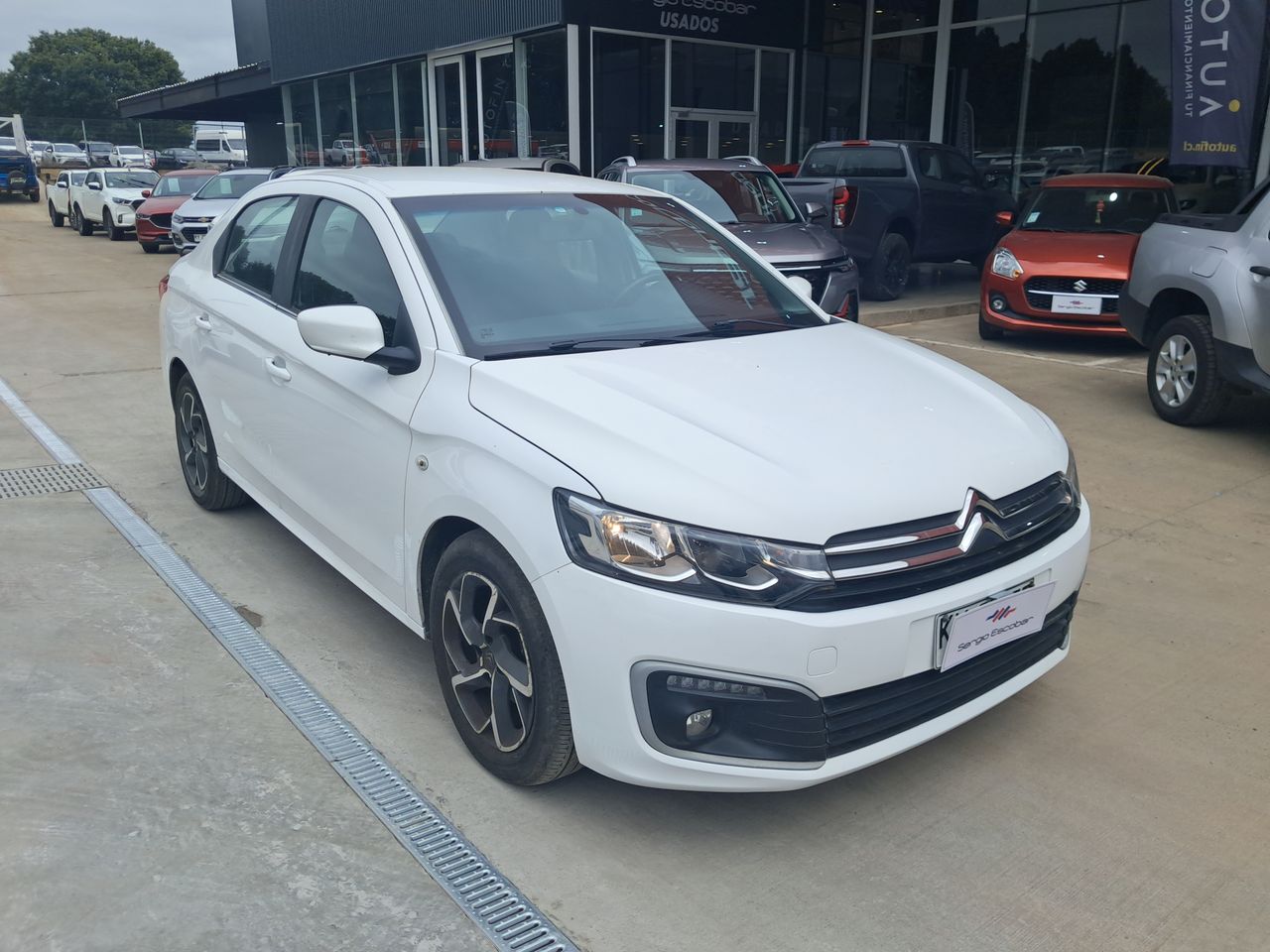 Citroen C-elysee C Elysee 1.6 Aut 2018 Usado en Usados de Primera - Sergio Escobar