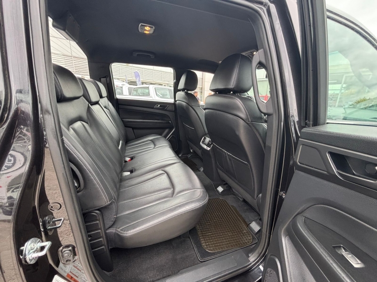Ssangyong Musso 2.2 Limited Plus 4x4 Diesel At 2024 Usado  Usado en Webautos.cl