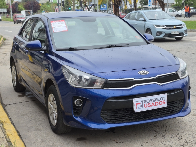 KIA Rio5 — foto 3 de 19