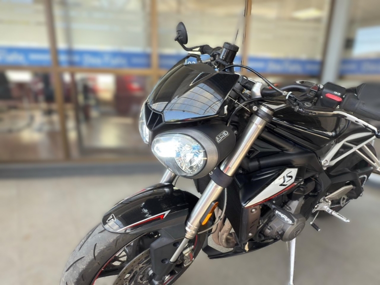 Triumph Street triple r S 765cc 2018 Usado en Automotriz Olea Flaño