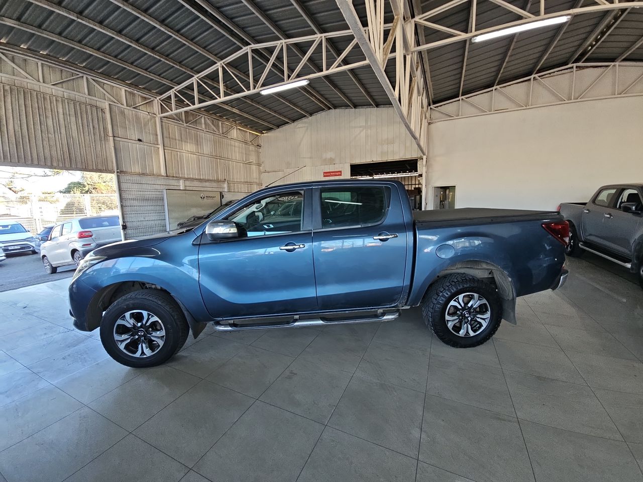 Mazda Bt-50 New Bt 50 Dcab Sdx 4x4 3.2 Aut 2018 Usado en Usados de Primera - Sergio Escobar