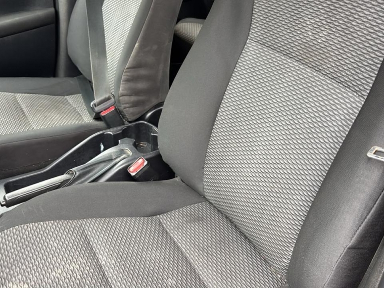 Toyota Hilux — foto 13 de 13