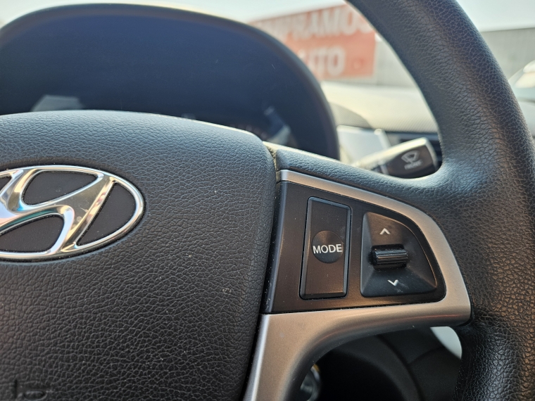 Hyundai Accent Accent Gl 1.4 2018 Usado en Rosselot Usados