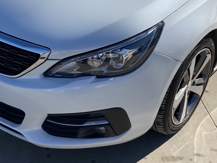 Peugeot New 308 308 Allure Blue Hdi 1.6 Mec 2018 Usado en Rosselot Usados