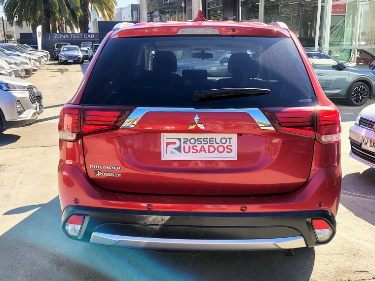 Mitsubishi Outlander Outlander 4x4 At Glx 2.4 + 2018 Usado en Rosselot Usados
