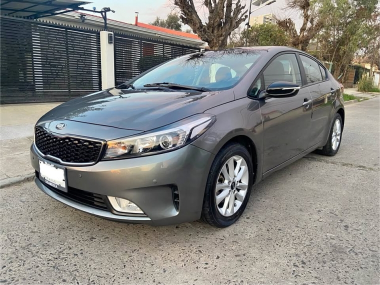 KIA CERATO EX FULL 2017