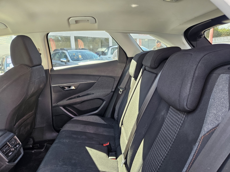 Peugeot New 3008 3008 Active Bluehdi 1.5 2019 Usado en Rosselot Usados