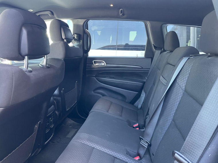 Jeep Grand cherokee 3.6 Laredo At 4x2 2022 Usado  Usado en Webautos.cl