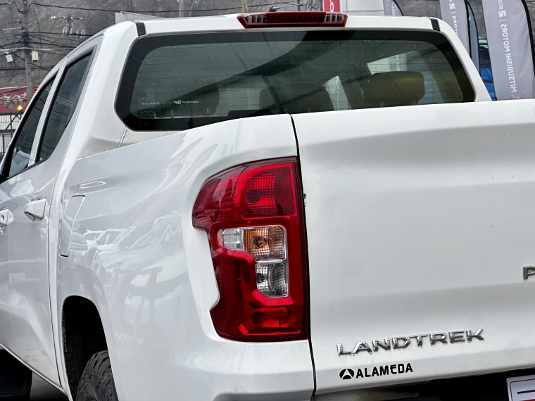 Peugeot Landtrek Landtrek Bluehdi 4x4 2.2 Aut 2024 Usado en Rosselot Usados
