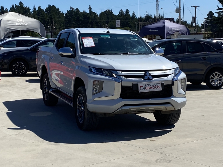 Mitsubishi L200 New L200 Dakar Crs 4x4 2.4 Aut 2021 Usado en Rosselot Usados