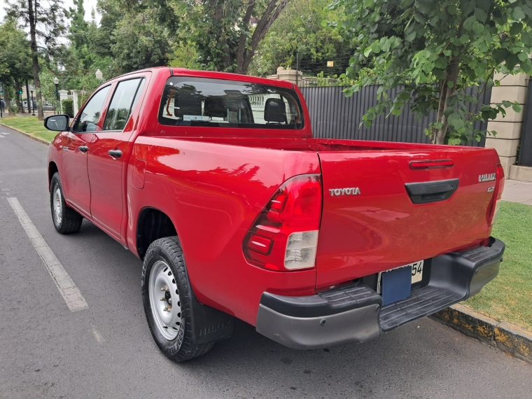 Toyota Hilux Dx 4x2 2.4 2022 Usado en GT Autos Toyota Hilux Dx 4x2 2.4 2022 Usado en GT Autos