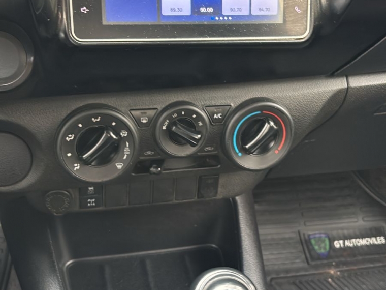 Toyota Hilux Dcab Dx 4X2 2.4Cc — foto 17 de 17