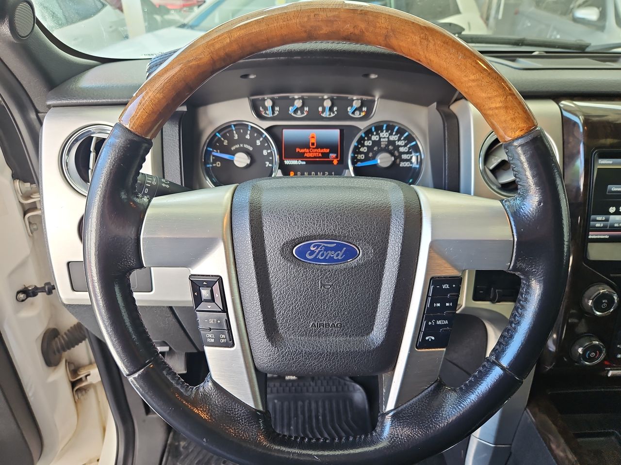 FORD F-150 F150 PLATINIUM 4X4 3.5 AUT - 2014