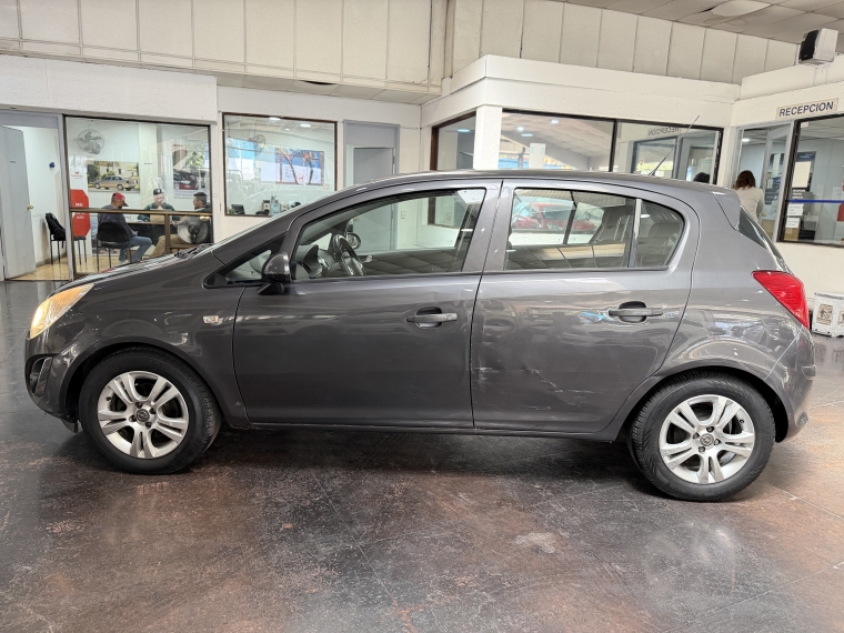 Opel Corsa 1.4l Enjoy 5mt Ac 2013  Usado en Grass & Arueste