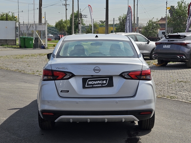 Nissan Versa Advance Mt 1.6 Mc 2024 Usado  Usado en Kovacs Usados