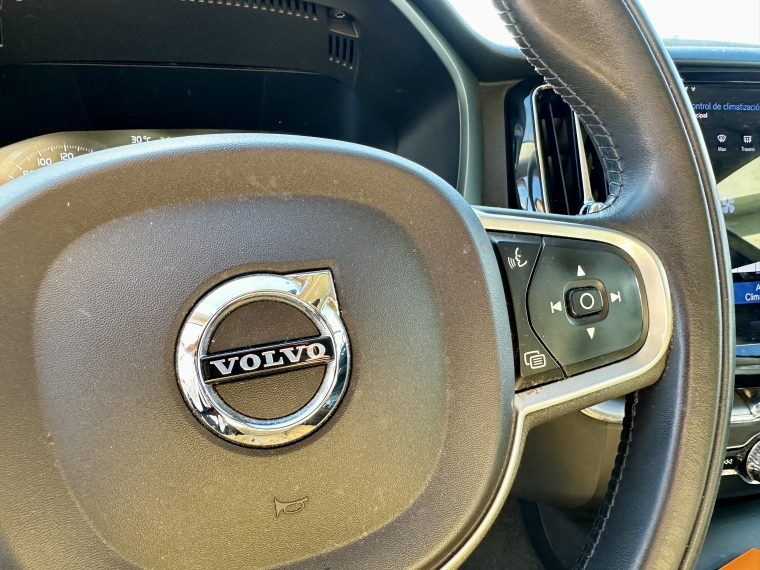Volvo Xc60 Xc60 4x4 2.0 Aut 2021 Usado en Rosselot Usados