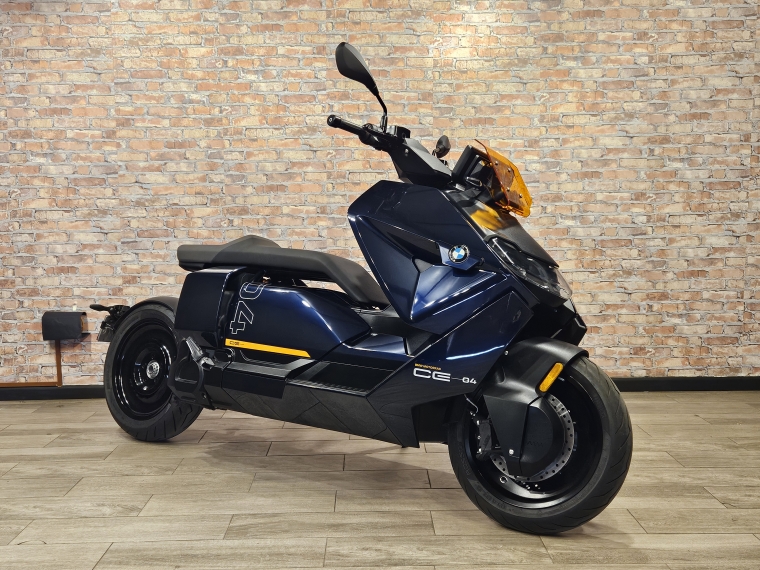 BMW CE 04 . 2024