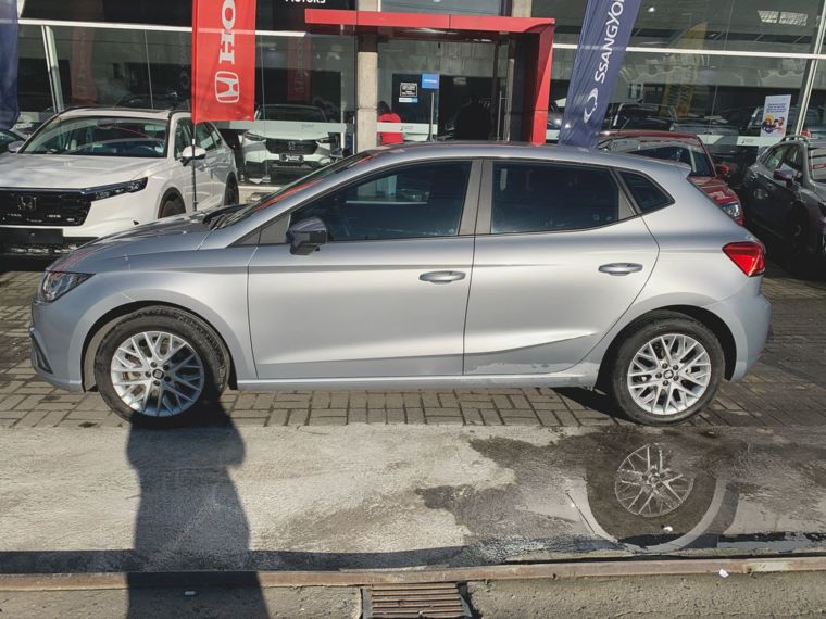 Seat Ibiza 1.6 Style Mt 5p 2022 Usado  Usado en Webautos.cl
