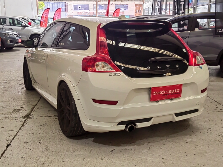 Volvo C30 C30 2.0 T4 Mec R-design 2013 Usado en Rosselot Usados