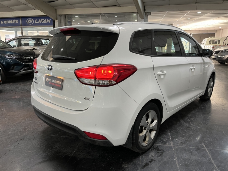 Kia Carens Ex 2.0 Gsl  At 2015  Usado en Grass & Arueste Usados