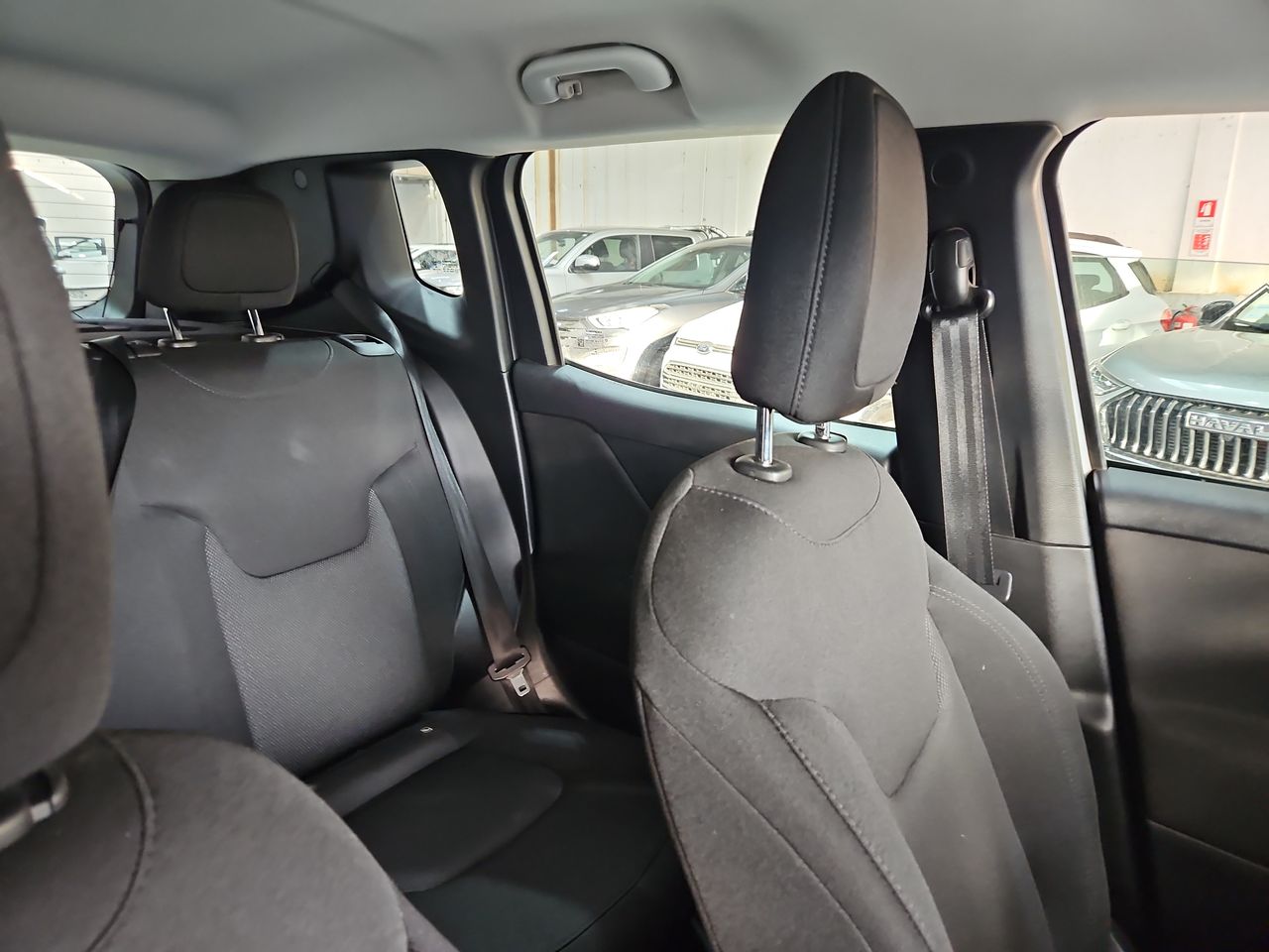 Jeep Renegade Renegade Sport 1.8 2023 Usado en Usados de Primera - Sergio Escobar