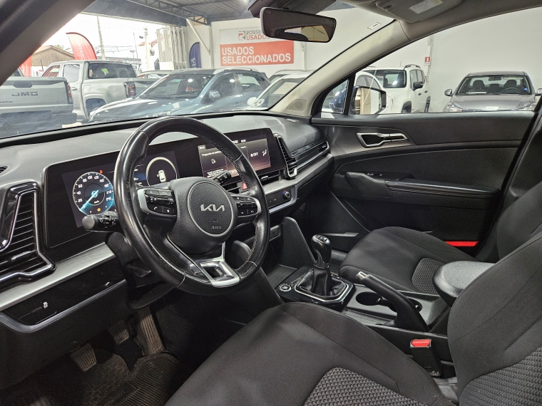 KIA Sportage — foto 12 de 19