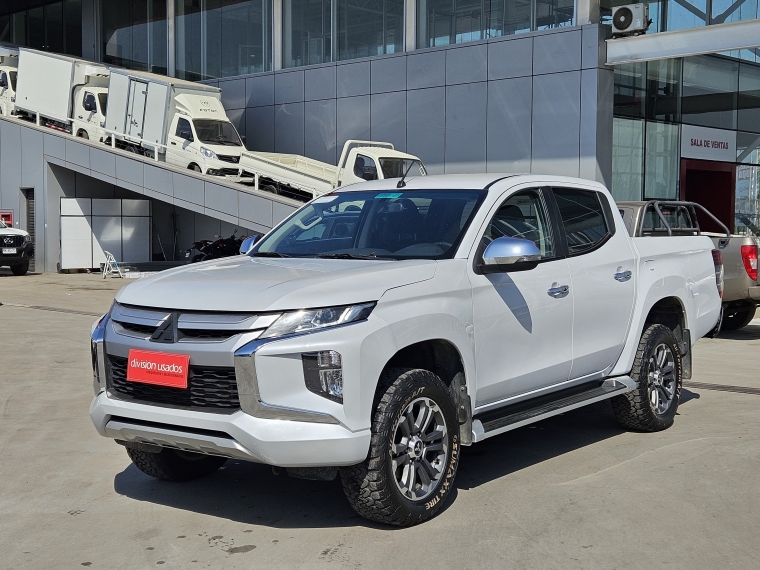 Mitsubishi L200 L200 D/c Dakar Crs Mt 2.4 4x4 Mn 2021 Usado en Rosselot Usados
