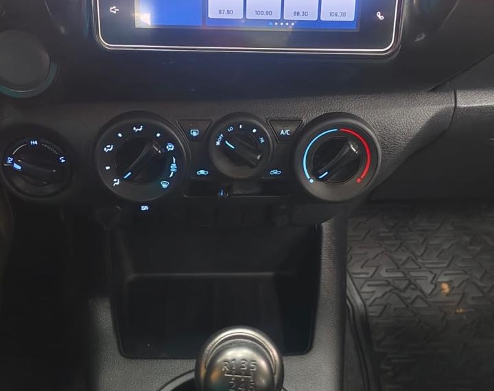 Toyota Hilux Dx 4x4 2.4 2022  Usado en GT Autos