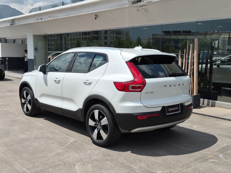 Volvo Xc40 T4 Fwd 2.0 Momentum 2022 Usado Usado en BMW Premium Selection Volvo Xc40 T4 Fwd 2.0 Momentum 2022 Usado Usado en BMW Premium Selection