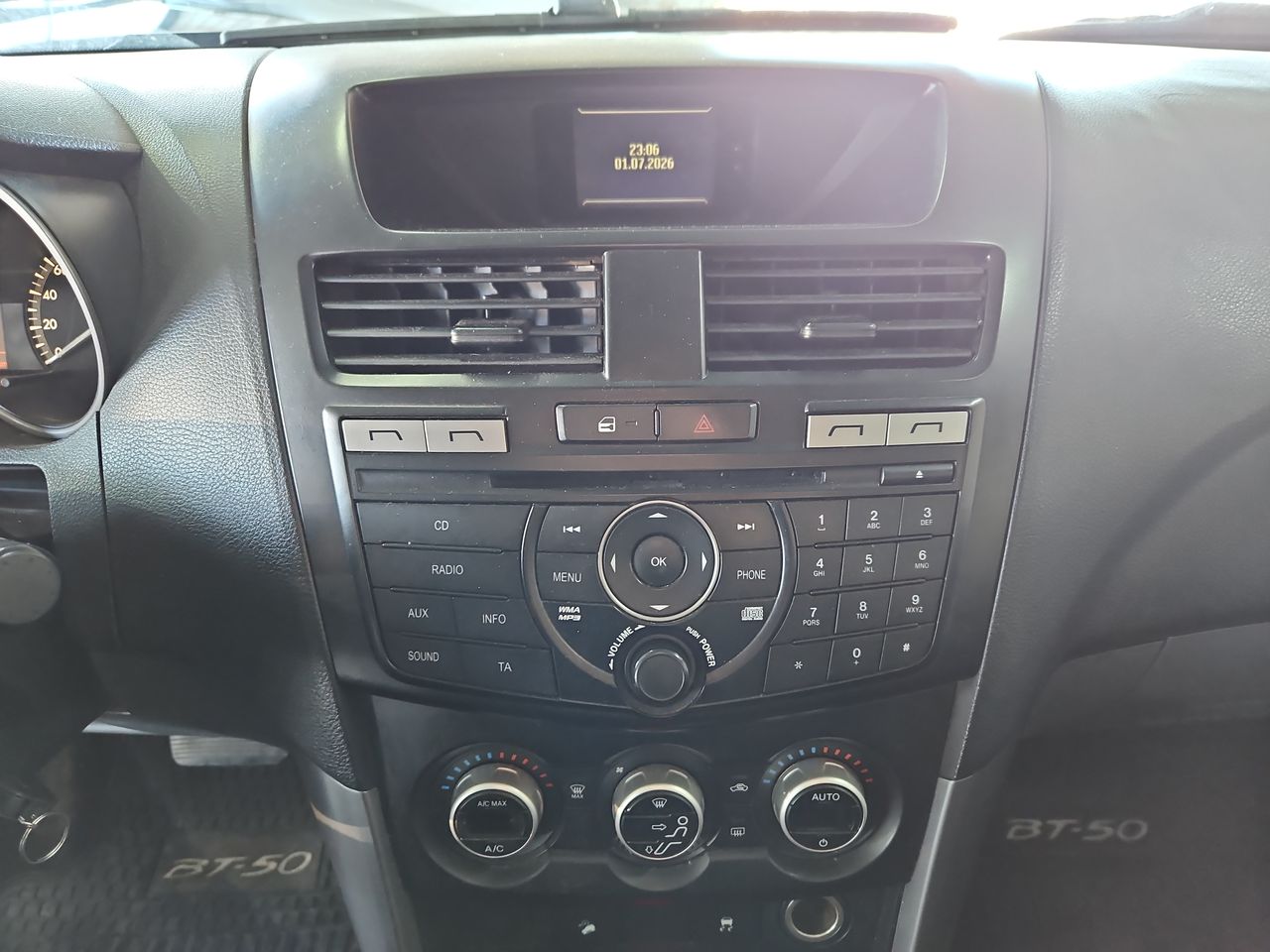 Mazda Bt-50 New Bt 50 Dcab Sdx 4x4 3.2 Aut 2018 Usado en Usados de Primera - Sergio Escobar