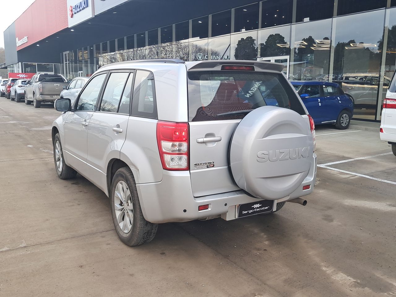 Suzuki Grand nomade Gran Nomade Glx Sport 2.4 2016 Usado  Usado en Webautos.cl