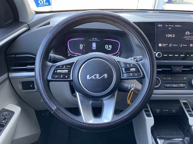 Kia Carens Carens Lx 1.5 2023 Usado en Rosselot Usados