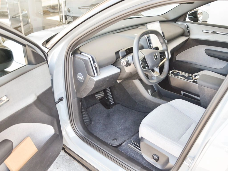 Volvo Ex30 0.0 E40 Core At Electrico 2025 Usado  Usado en Webautos.cl