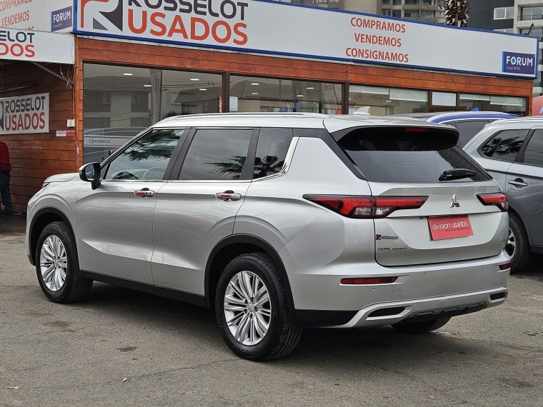 Mitsubishi Outlander Outlander Glx 2.5 Aut 2023 Usado en Rosselot Usados