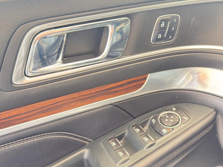 Ford Explorer Limited 2.3 Ecoboost  2018 Usado en Automotriz Olea Flaño