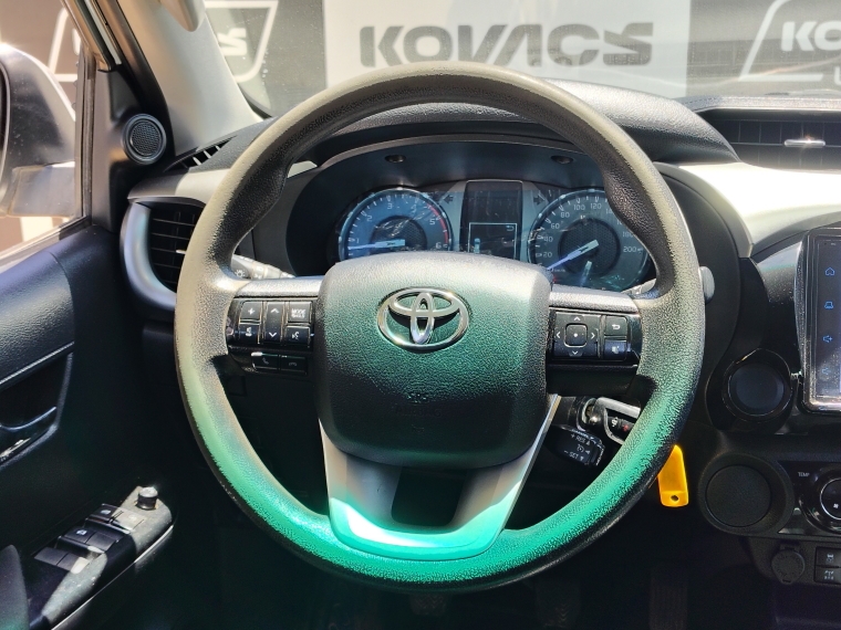Toyota Hilux 2.4 Sr 7 Ab Mt 4x2 Diesel 2022 Usado  Usado en Kovacs Usados
