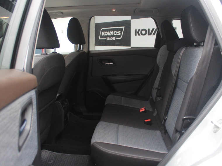 Nissan X-trail Advance 3row At 2.5 2024 Usado  Usado en Kovacs Usados